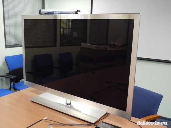 Обзор ЖК-телевизора Samsung LED C9000: тоньше некуда