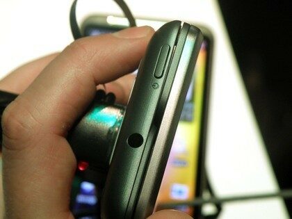 HTC Desire Z: первые впечатления от дизайна