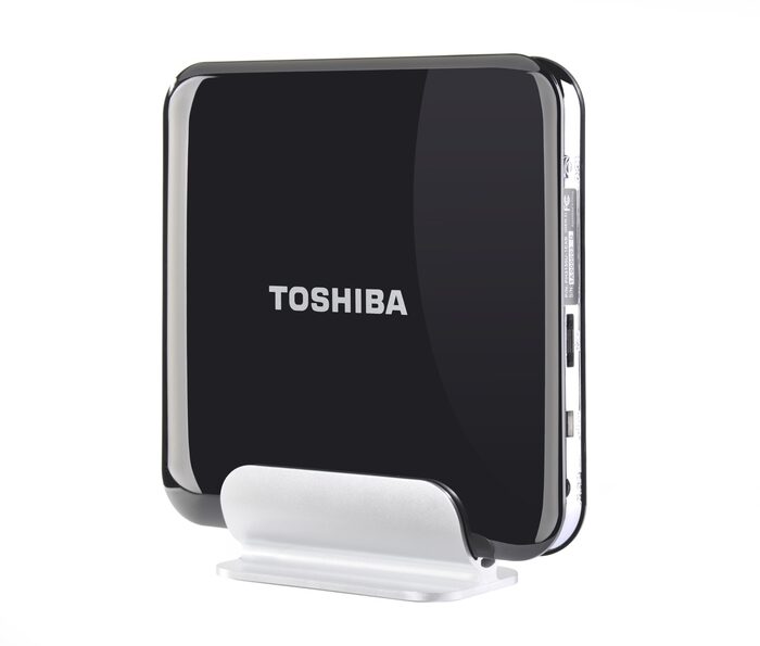 Внешний накопитель Toshiba STOR.E D10 co скоростной передачей данных