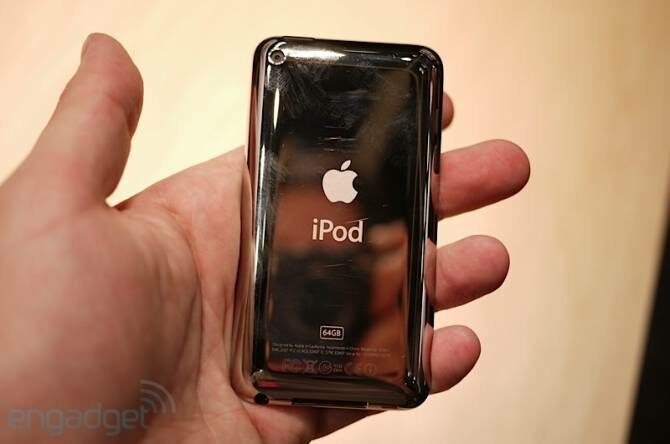 Новые живые фото и видео Apple iPod touch 2010