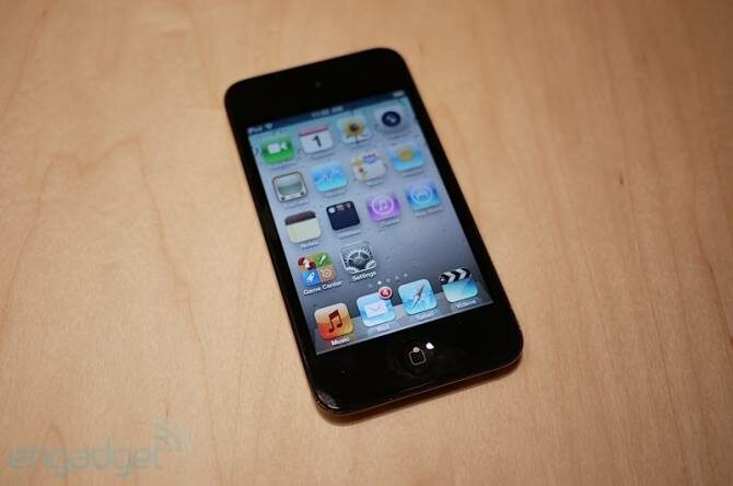Новые живые фото и видео Apple iPod touch 2010