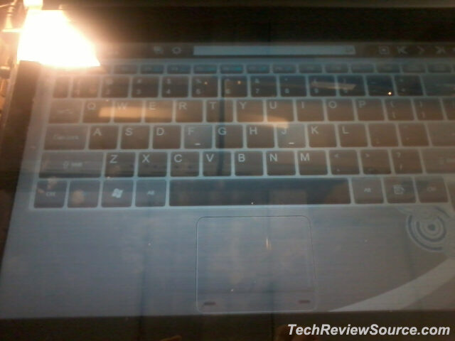 Живые фото ноутбука с двумя сенсорными дисплеями от Acer