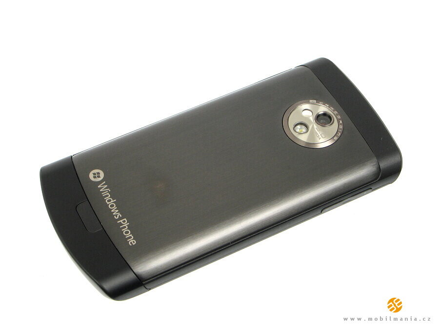 Коммуникатор LG E900 на основе Windows Phone 7 - LG Optimus 7?