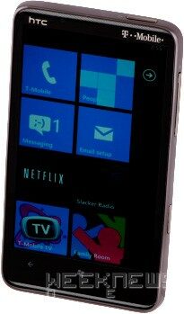 В продаже появились первые смартфоны с Windows Phone 7