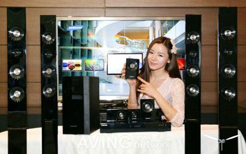 Samsung выпустила домашний кинотеатр с объемными изображением и звуком Samsung выпустила домашний кинотеатр с объемными изображением и звуком