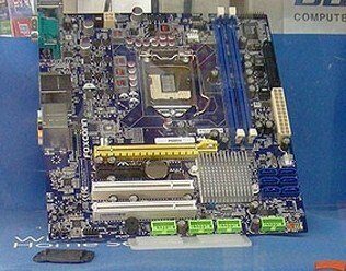 Недорогая материнская плата для процессоров socket LGA-1156 — Foxconn P55MX