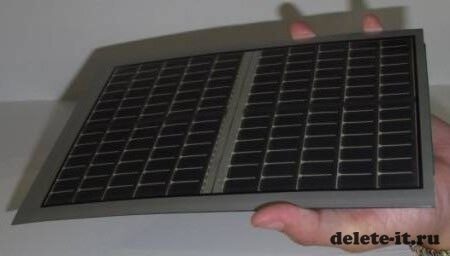 AUO показала гибкую электронную бумагу, работающую от солнечной батареи