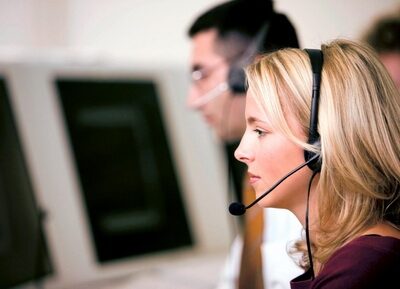 Привлечение новых клиентов: call центр либо сотрудники компании
