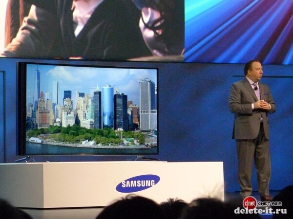 CES 2014:  компания Samsung представила на выставке ультрановые модели изогнутых UHD-телевизоров