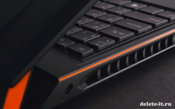 К вашему вниманию предлагается Gigabyte P55K –  игровой ноутбук с действующим ускорителем  GTX 965M
