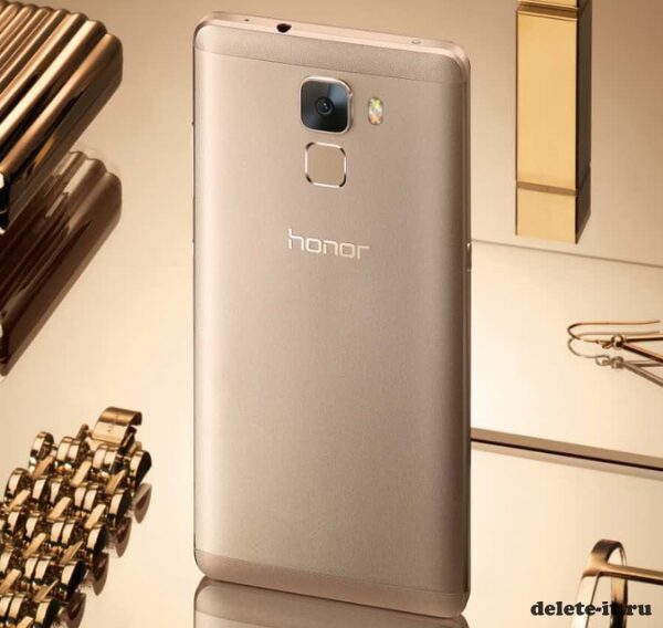Huawei представила свой металлический Honor 7
